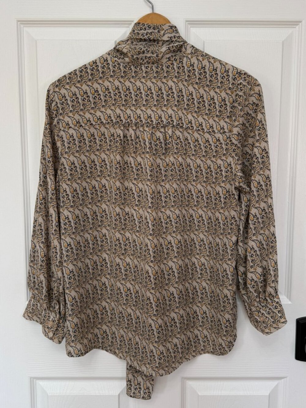 Banana Republic Paisley Tie Neck Long Sleeve Blouse Size M - Picture 6 of 10